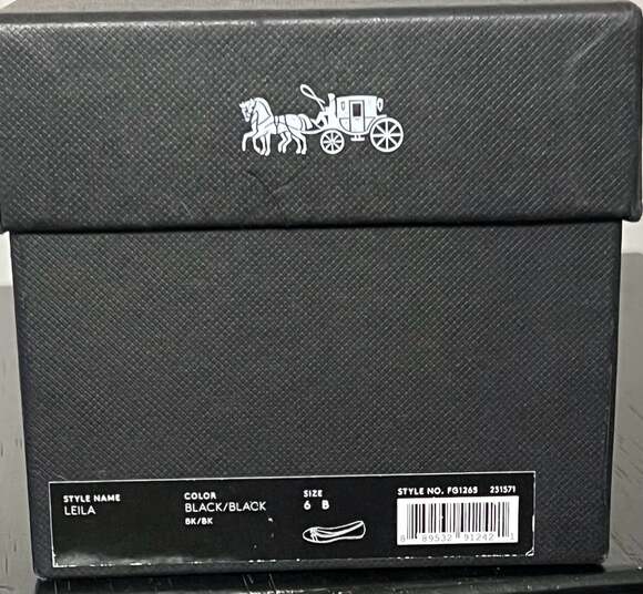 Coach - Picture 4 of 8